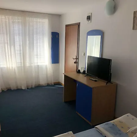 Rai 4*